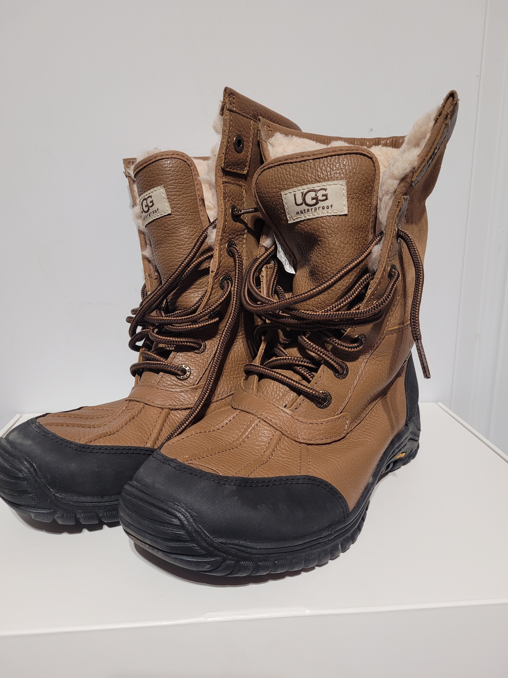 UGG Women's Brown and Black Waterproof Lace-Up Winter Boots